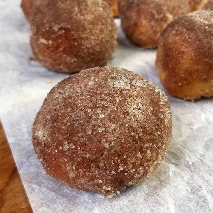 Air Fryer Keto Donuts
 Air Fryer Cinnamon Sugar Donut Holes [Low Carb & Keto