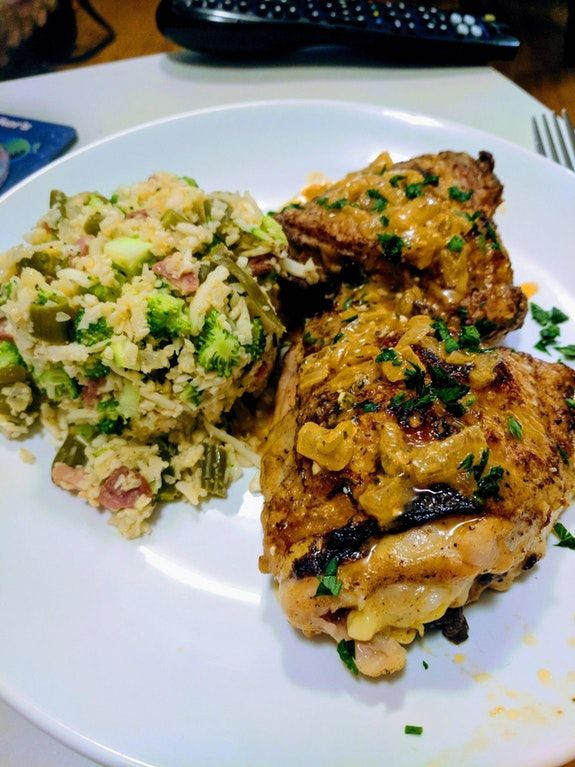 Cauliflower Rice Recipes Healthy Keto Chicken thighs with mixed ve able cauliflower rice