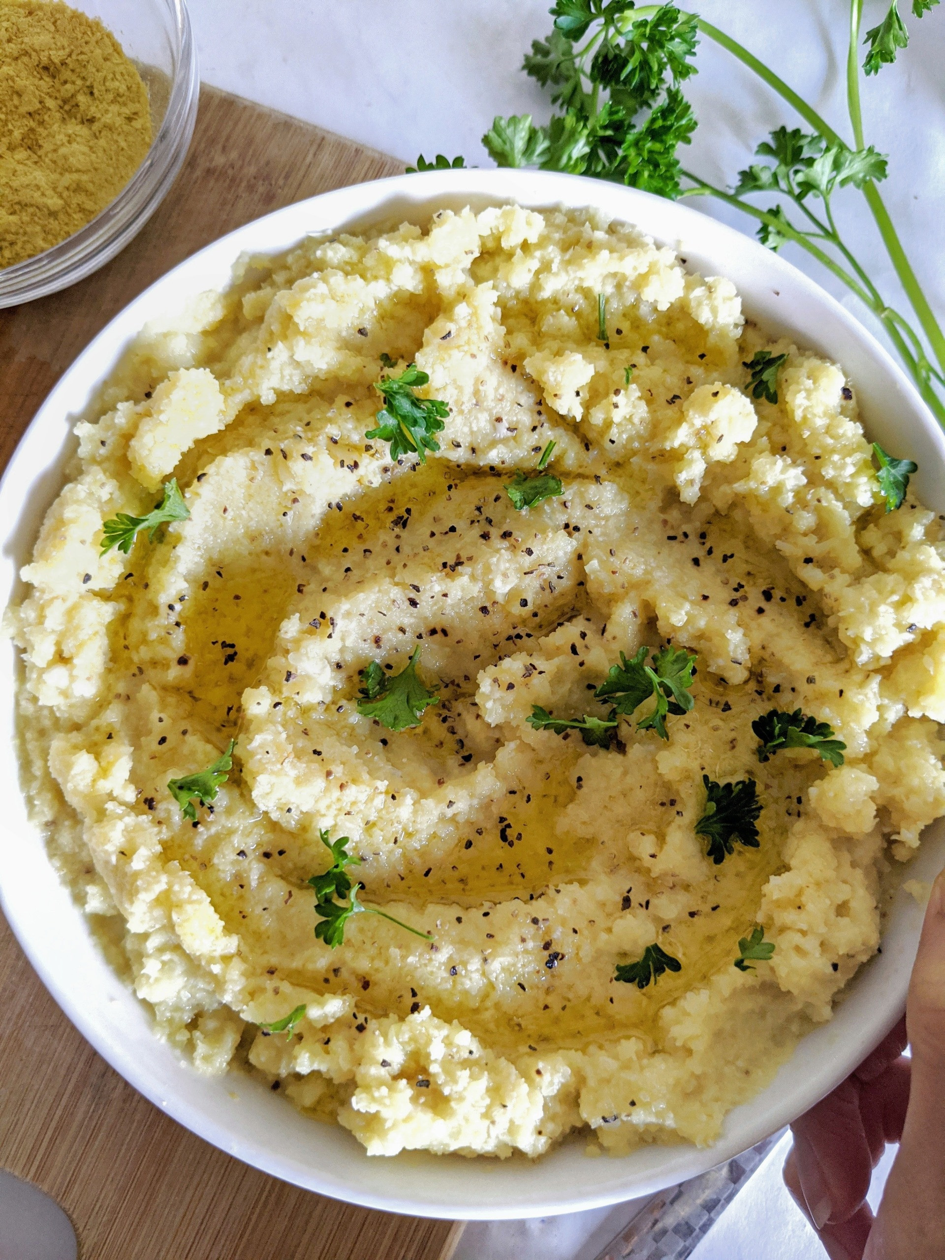 Cheesy Mashed Cauliflower Keto
 Keto & Vegan Cheesy Garlic Mashed Cauliflower – Hayl s Kitchen