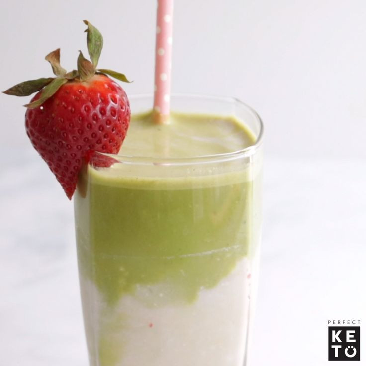 Clean Keto Smoothie
 Strawberry smoothie Clean Eating Snacks