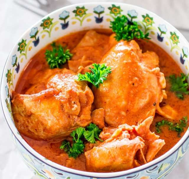 Crock Pot Keto Chicken Thighs
 9 Delicious & Easy Keto Crockpot Slow Cooker Recipes