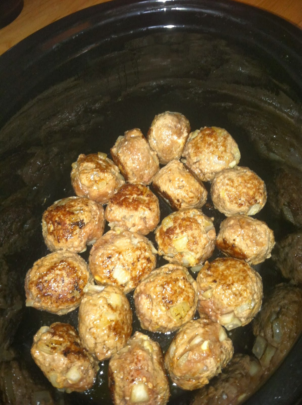 Crock Pot Keto Meatballs
 Sid Sisters Easy low carb keto Crockpot Meatballs