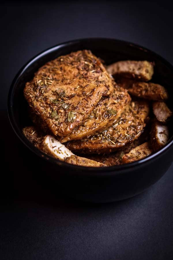 Crockpot Keto Pork Chops
 Low Carb Pork Chops in Crockpot with Spice Rub [Recipe