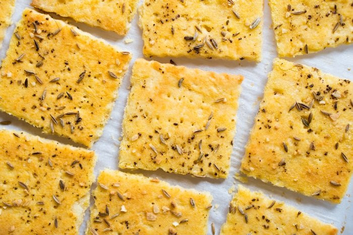 Dairy Free Keto Crackers
 Gluten Free & Keto Crackers 🧀 Suuuper Flakey & Buttery