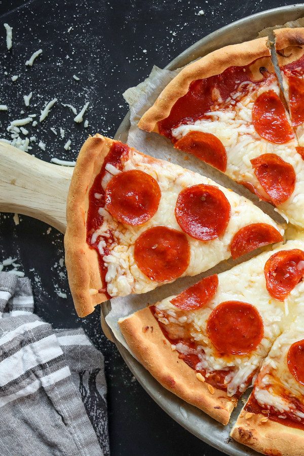 Fat Head Pizza Crust Keto Video
 KETO PIZZA in 10 MINUTES