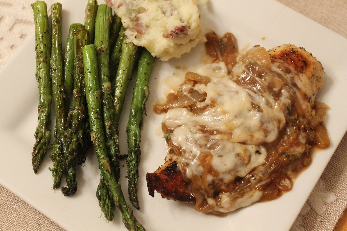 French Onion Chicken Keto
 French ion Chicken – Fit To Savor