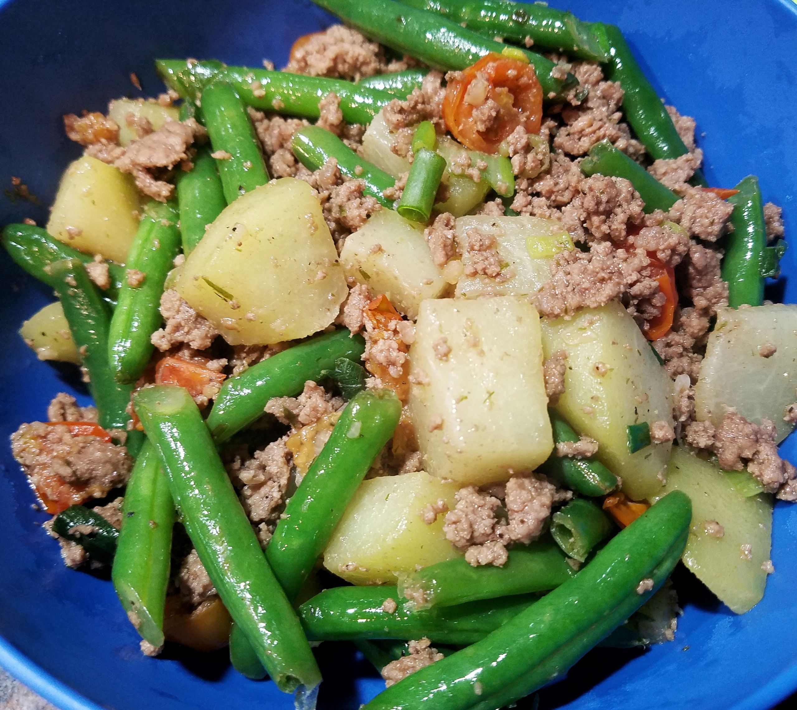 Green Bean Ground Beef Keto
 Ground beef with chayote squash and green beans