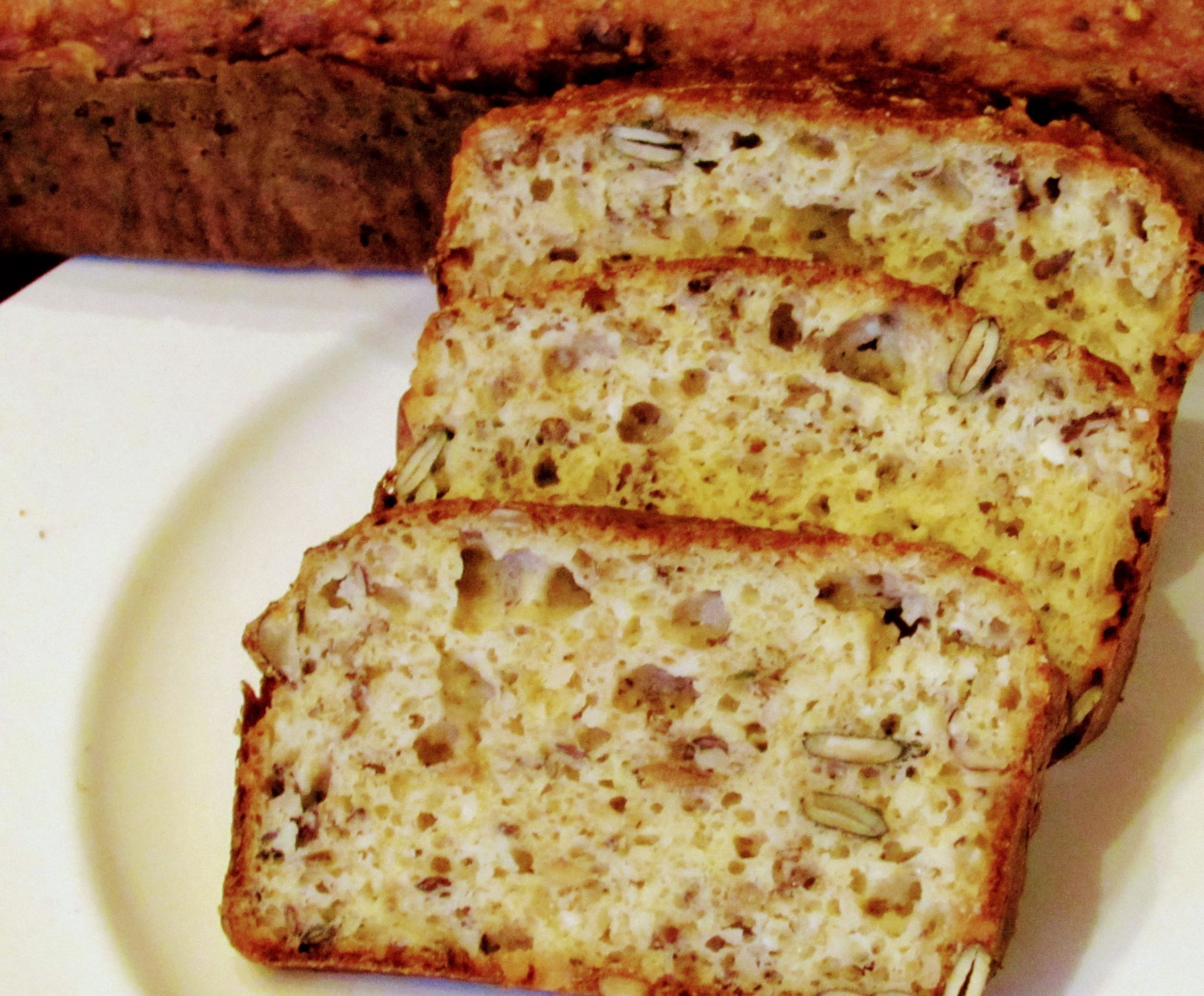 Homemade Low Carb Bread
 Homemade Low Carb Bread — Deliciously Gabi