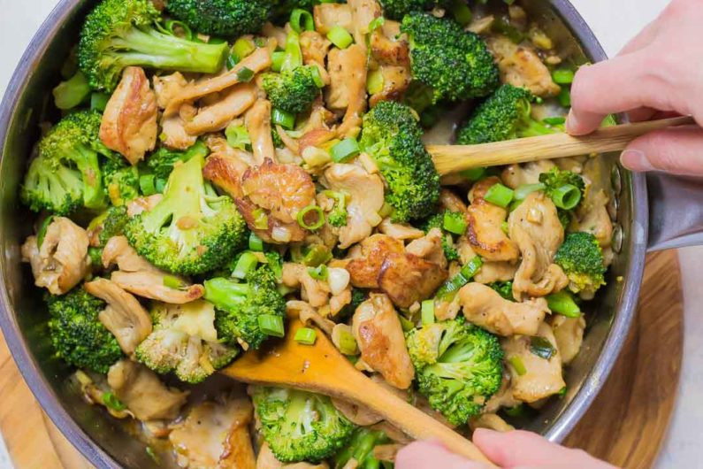 Instapot Keto Chicken And Broccoli Recipes Paleo Chicken and Broccoli Stir Fry Whole30 Keto Low
