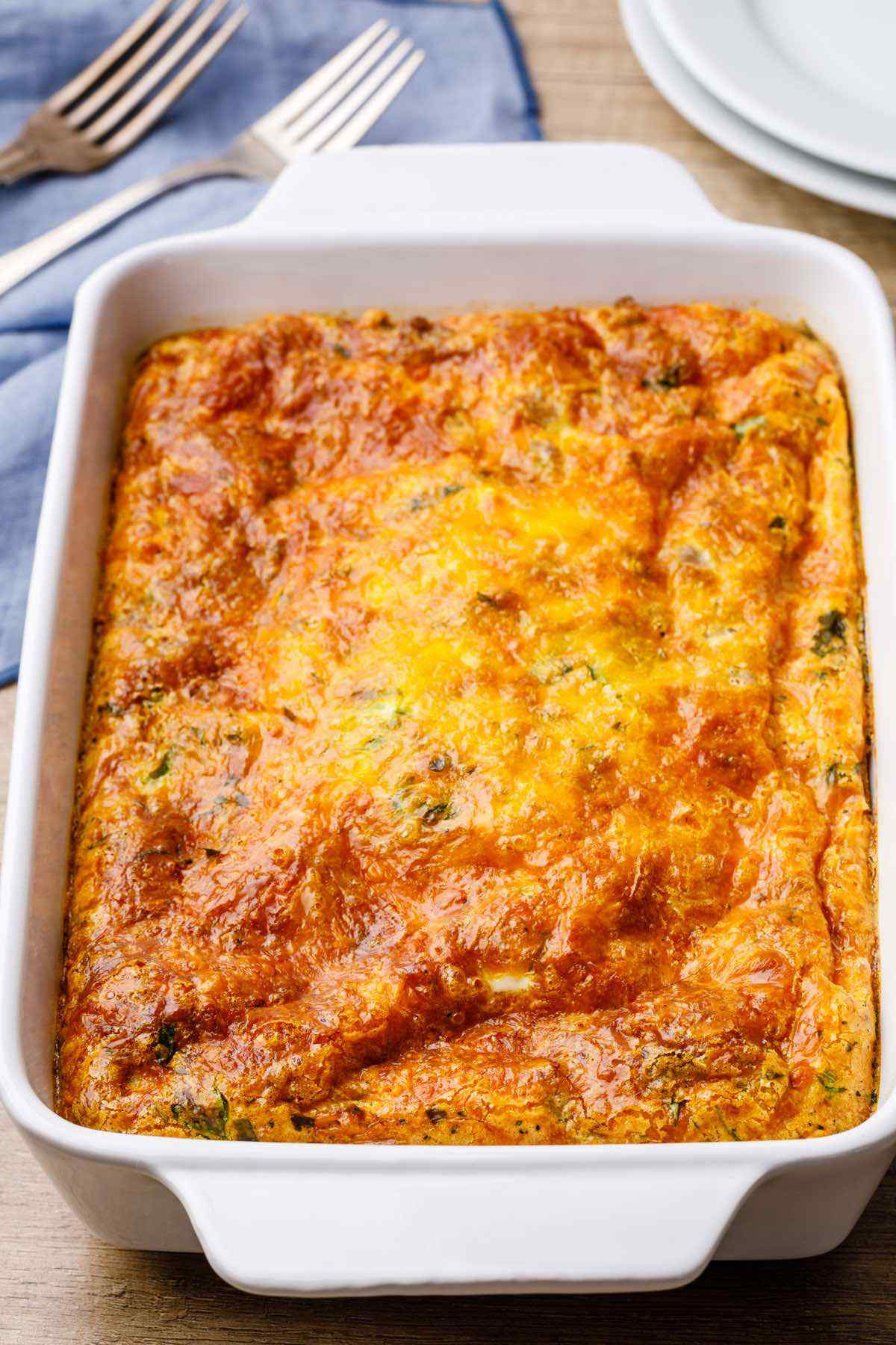 Keto Breakfast Casserole
 5 Ingre nt Sausage and Egg Keto Breakfast Casserole