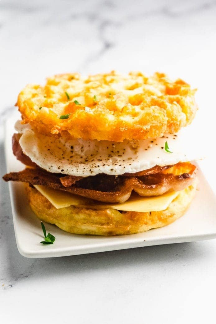 Keto Breakfast Chaffle Recipe
 Keto Chaffle Breakfast Sandwich with Bacon and Egg Green