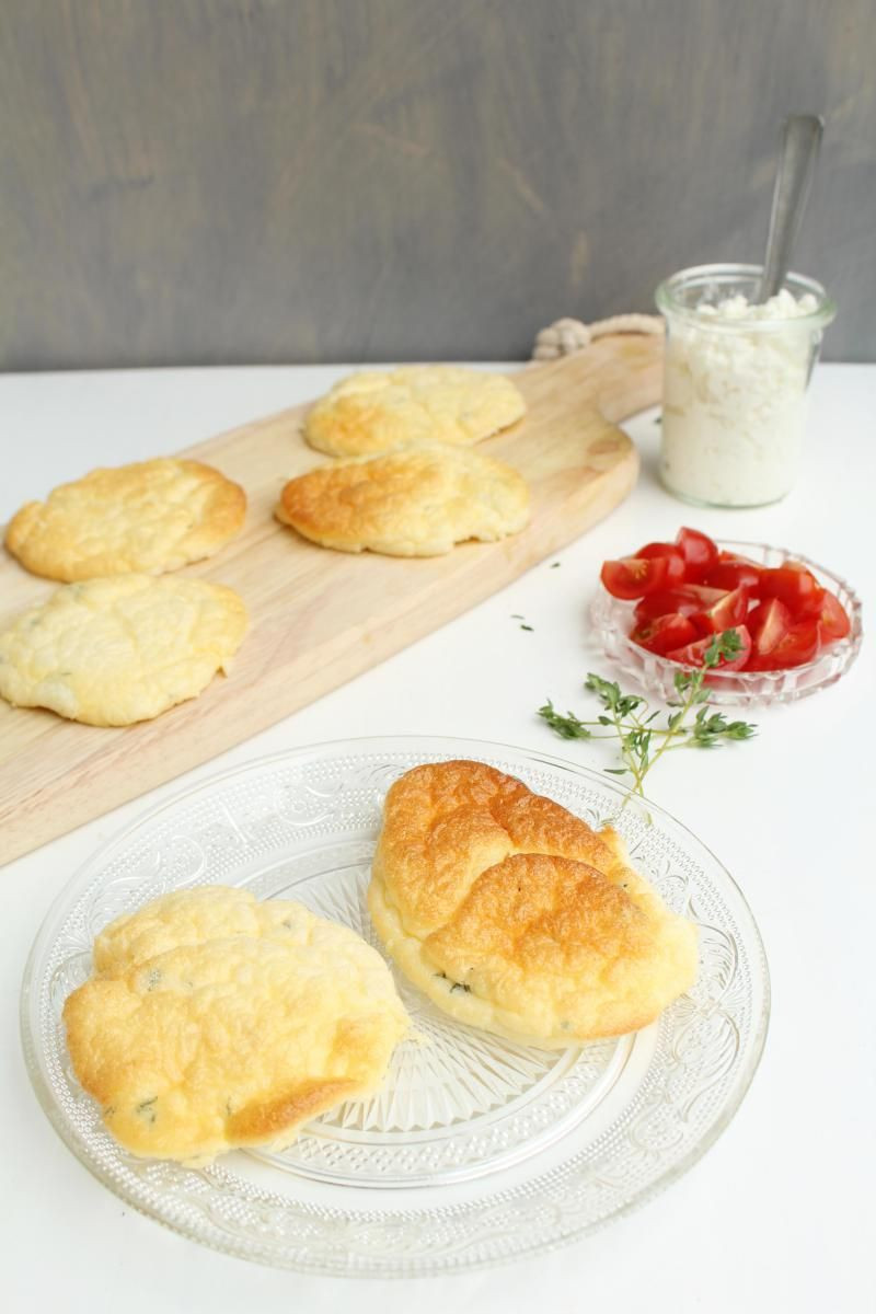 Low Carb Bread Heb
 Cloud bread met tijm Een low carb alternatief voor brood