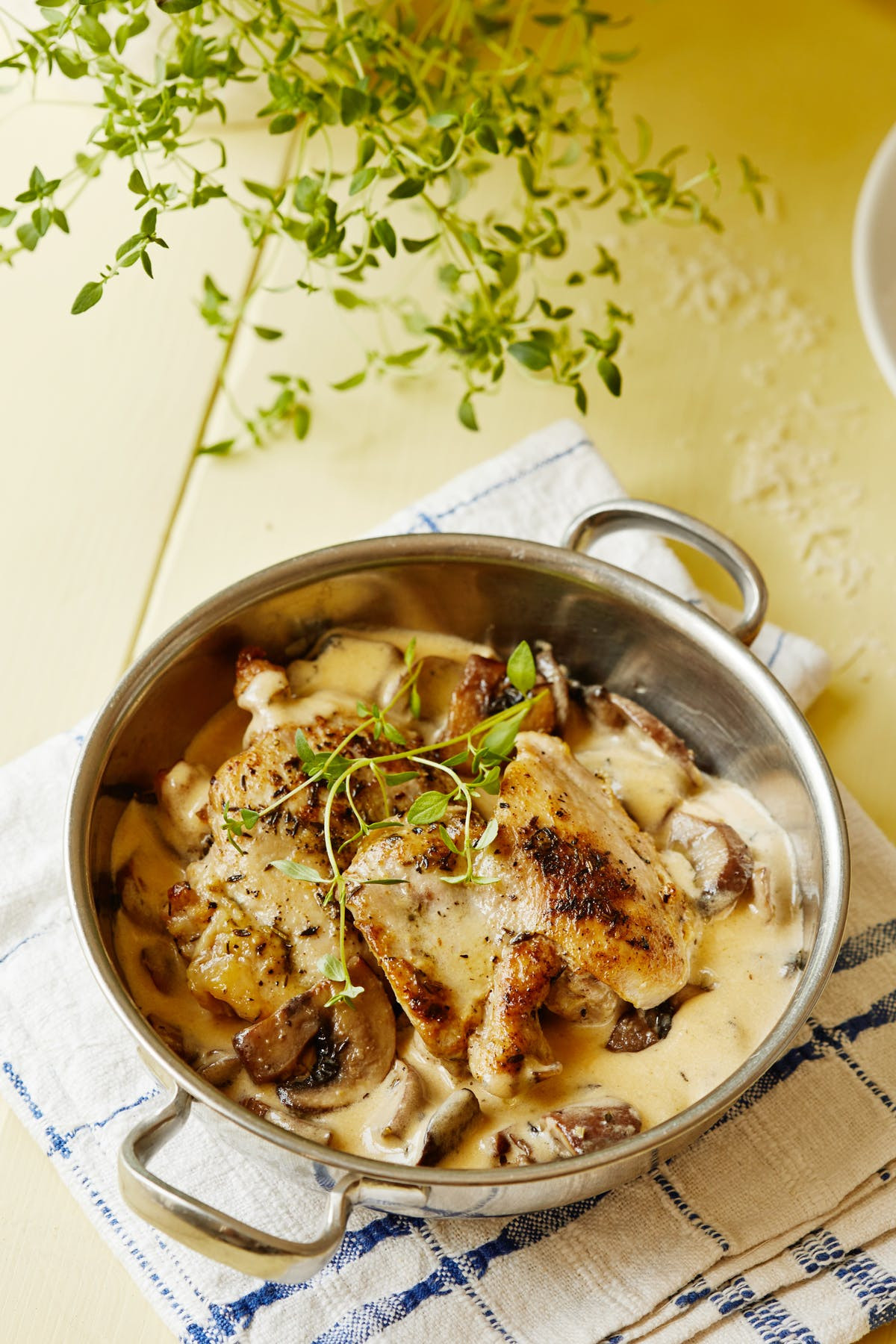 Mushroom Chicken Keto
 Keto Garlic Mushroom Chicken Thighs — Recipe — Diet Doctor