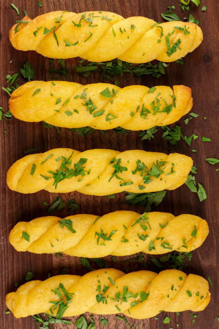 Quick Keto Garlic Bread
 BEST Keto Garlic Cheddar Bread Twists Low Carb Fathead