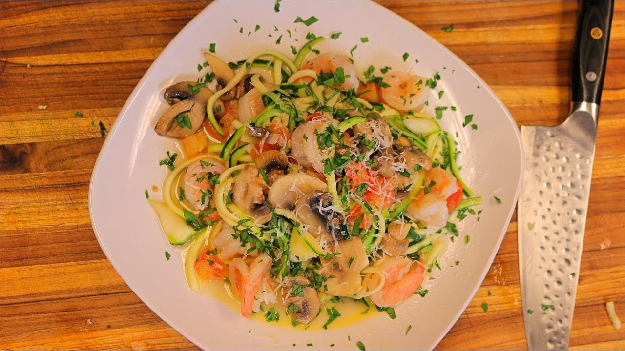Recetas Keto Videos
 Pasta de Zucchini con Camarones ta cetogenica menu