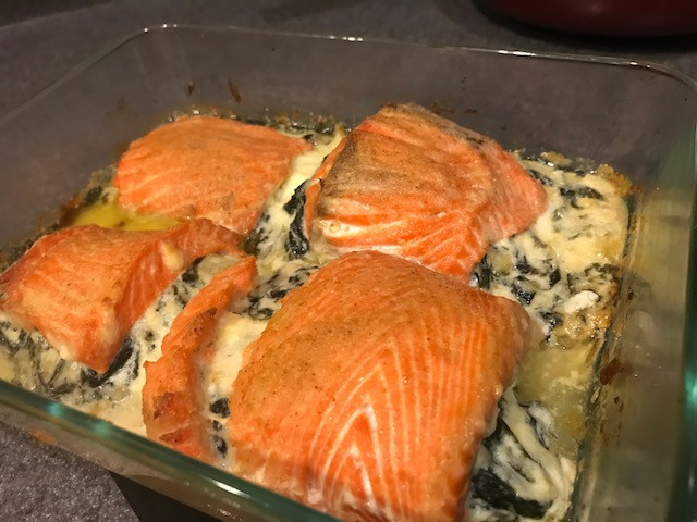 Stuffed Salmon Keto
 Cheesy Spinach Stuffed Salmon