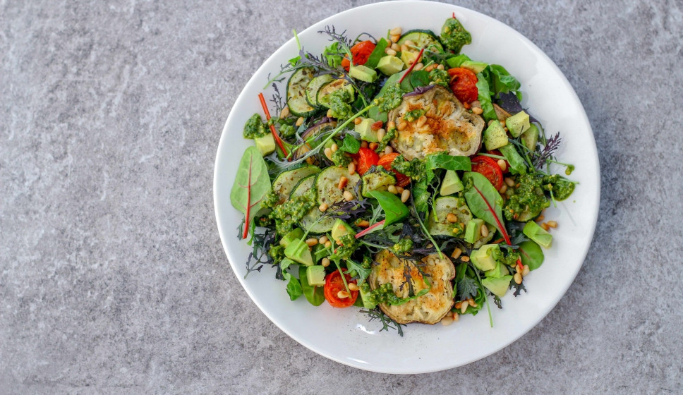 Vegan Keto Salad
 Start to Keto Grilled ve able salad with pesto Low