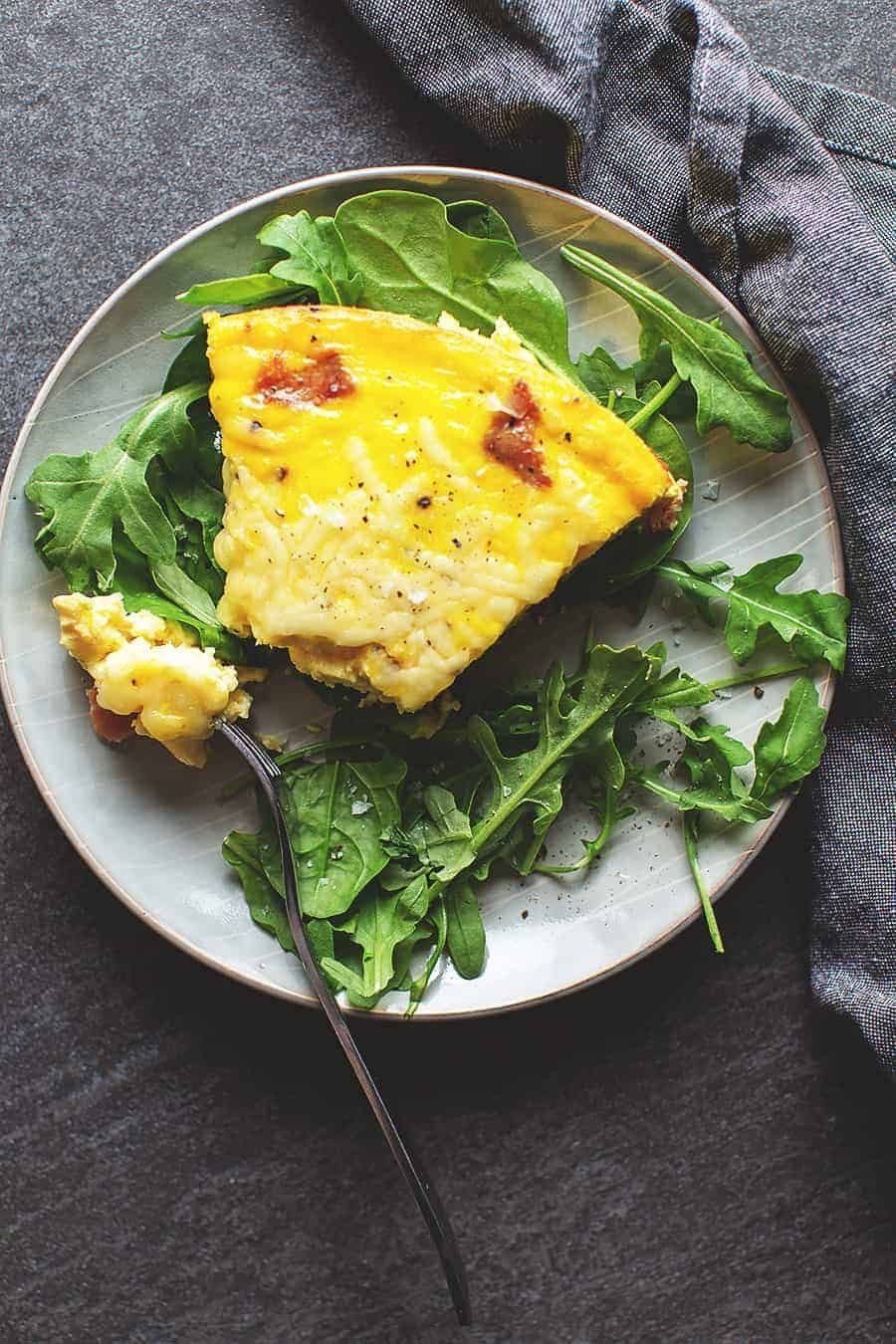 Vegetarian Keto Quiche
 This easy crustless keto quiche is filled to the brim with