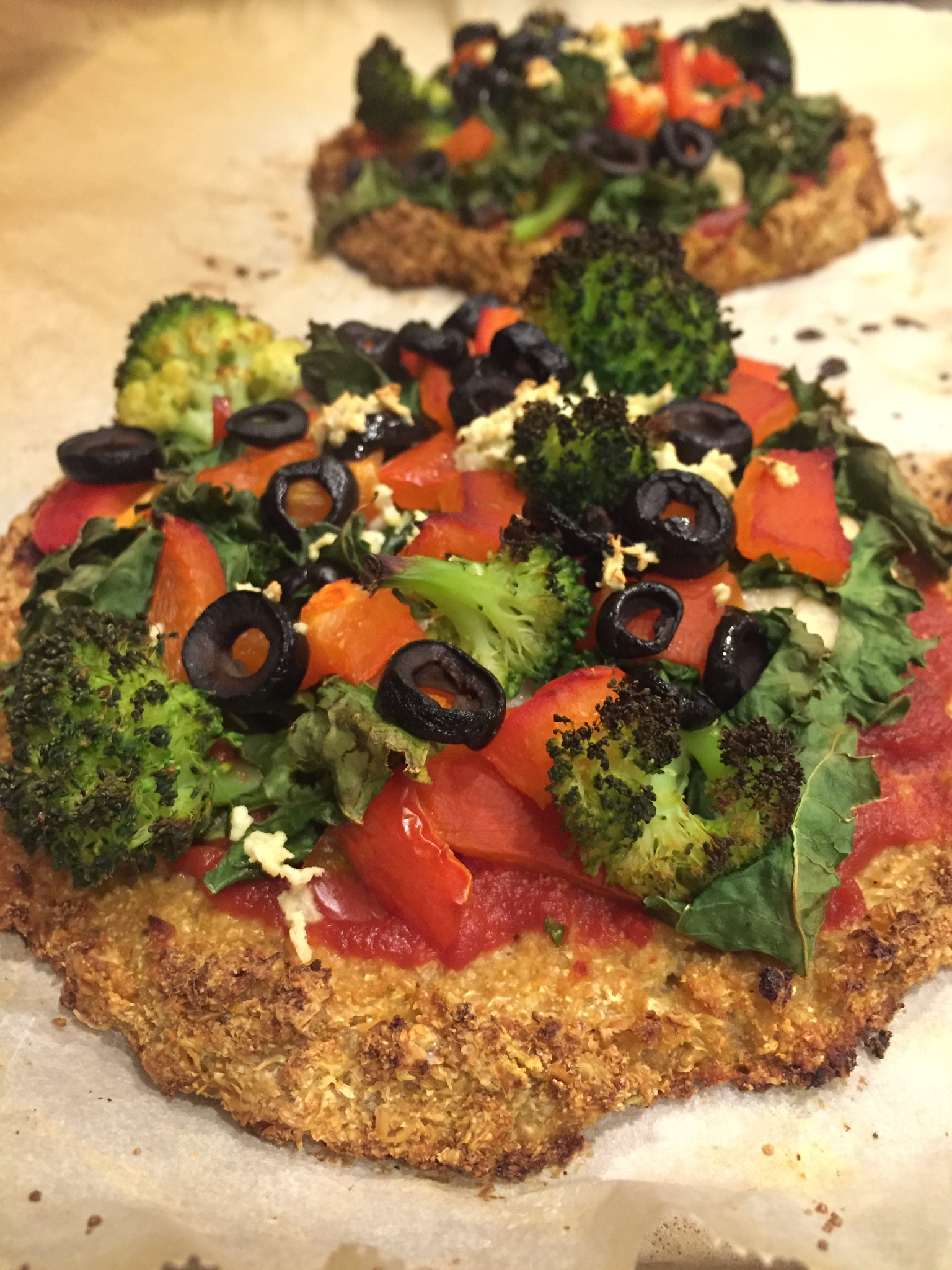 Cauliflower Plant Based Recipes
 PLANT BASED Cauliflower Pizza Crust TRAILMOMMA