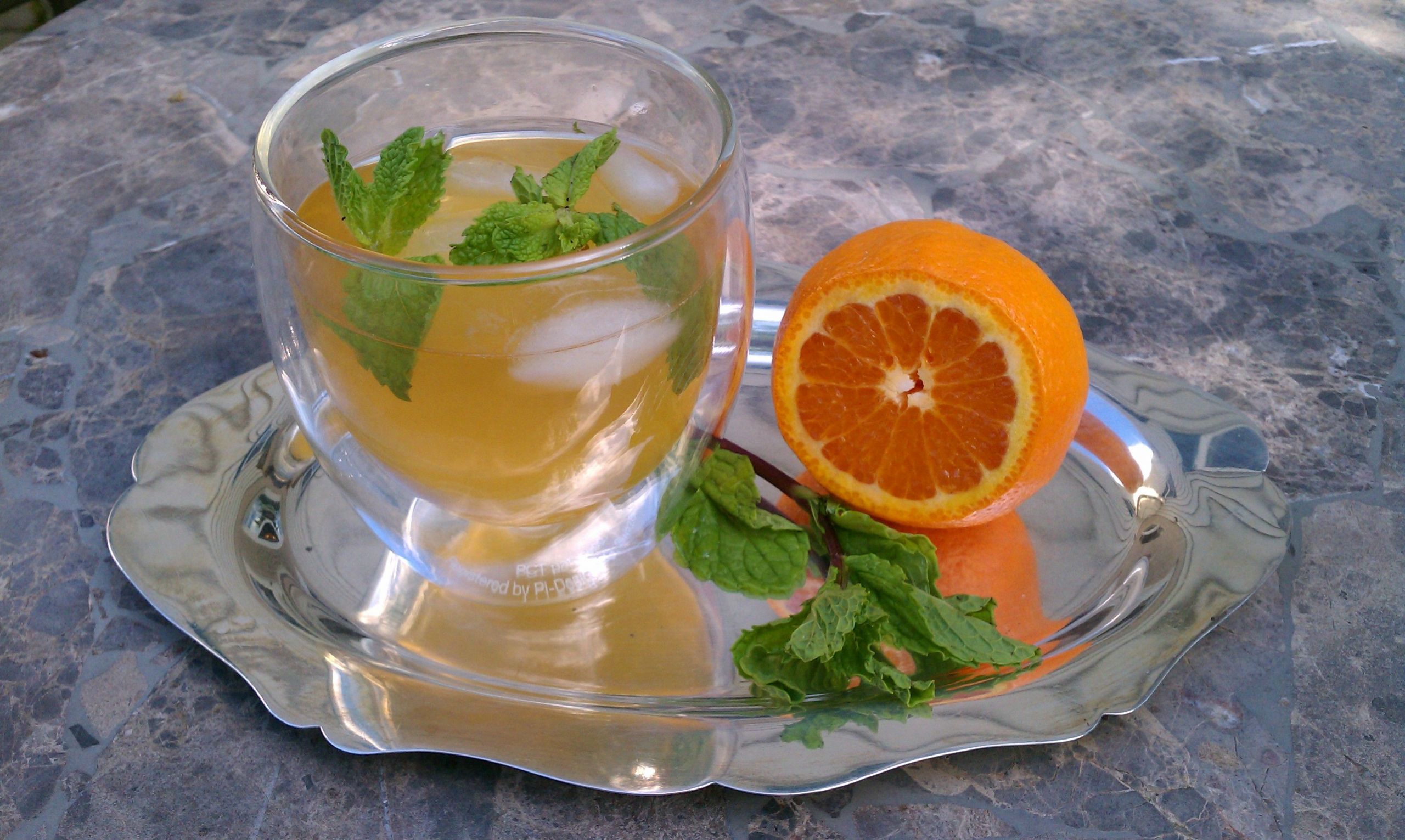 Cold Green Tea Weight Loss
 Green tea brewed strong with tangerine & mint