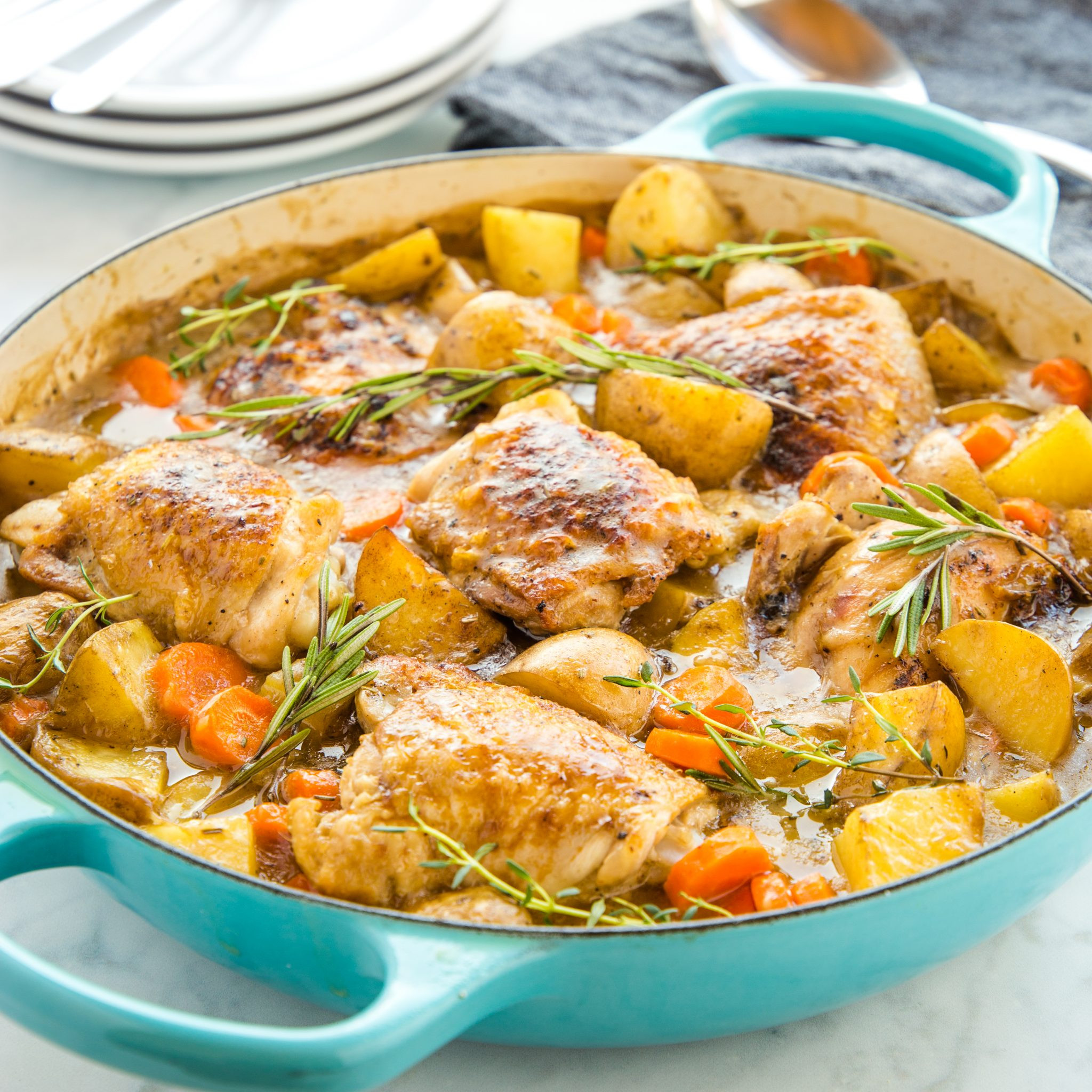 Easy Dinner With Chicken
 Easy e Pot Roasted Chicken Dinner The Busy Baker