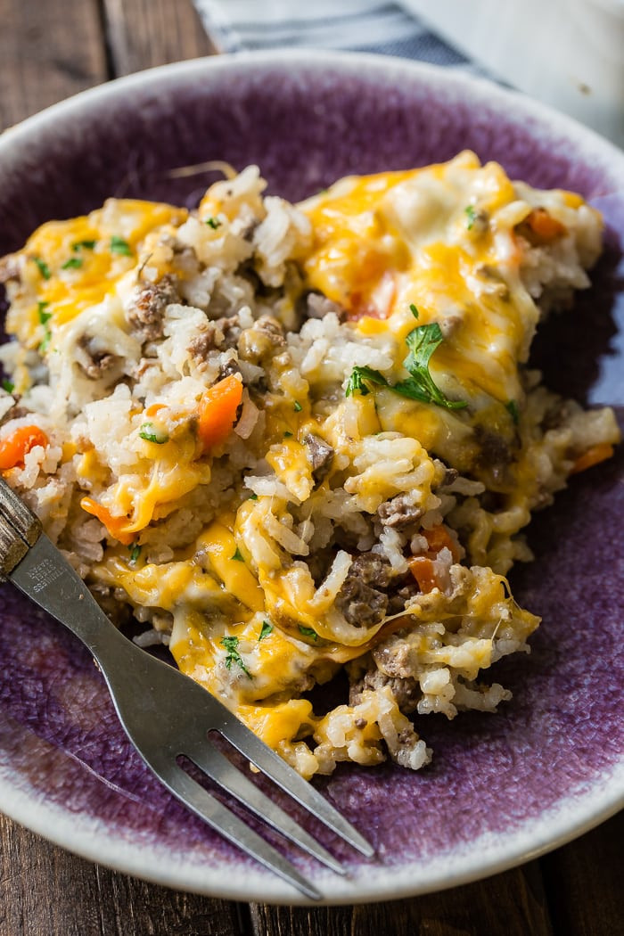 Easy Dinner With Ground Beef
 Cheesy Ground Beef and Rice Casserole