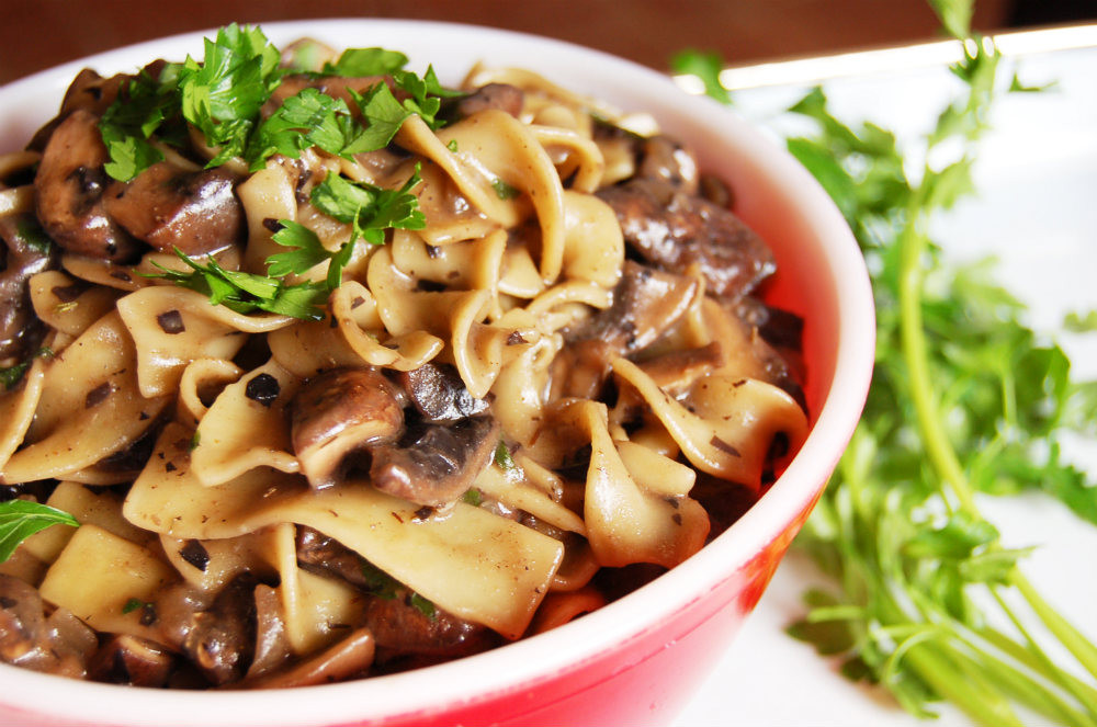 Easy Vegan Mushroom Recipes
 Mushroom Stroganoff [Vegan] e Green Planet