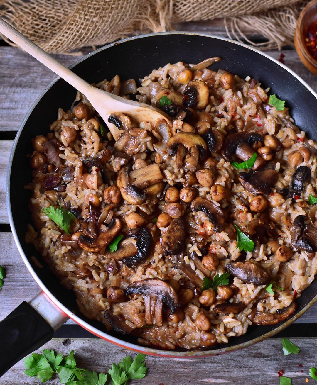 Easy Vegan Mushroom Recipes
 Vegan mushroom risotto