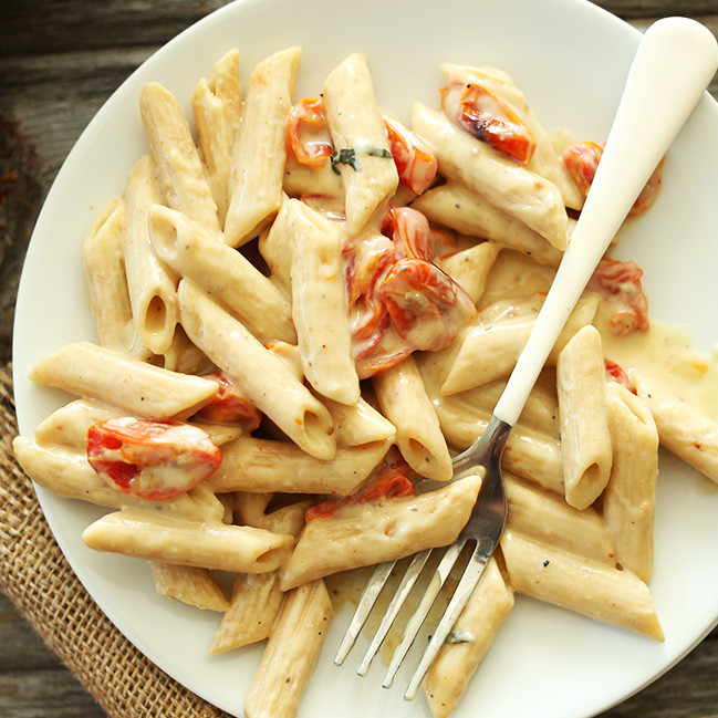 Easy Vegan Pasta Recipes
 Vegan Garlic Pasta