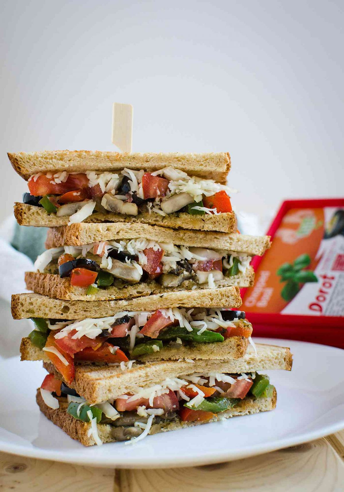 Easy Vegan Sandwich
 15 min Easy and Healthy Italian Flavored Veggie Sandwich