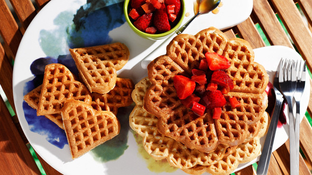 Easy Vegan Waffles
 5 Ingre nt Easy Vegan Waffles