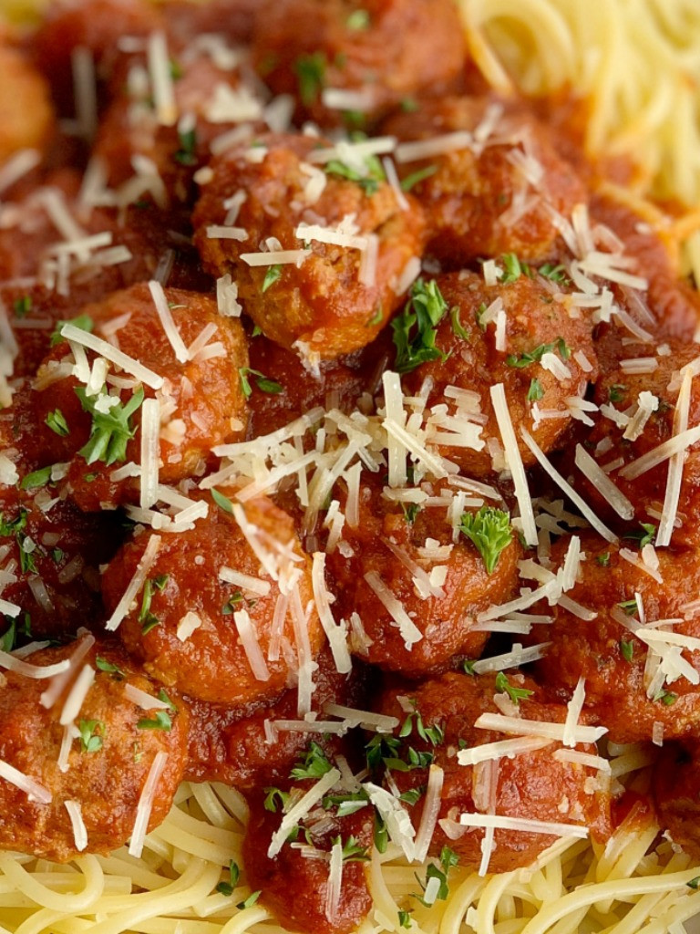 Frozen Meatball Recipes Easy Dinners
 Easy Slow Cooker Spaghetti & Meatballs To her as Family