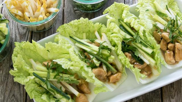 Healthy Wraps Low Calorie Diet
 Peanut Chicken Cabbage Wraps Recipe EatingWell