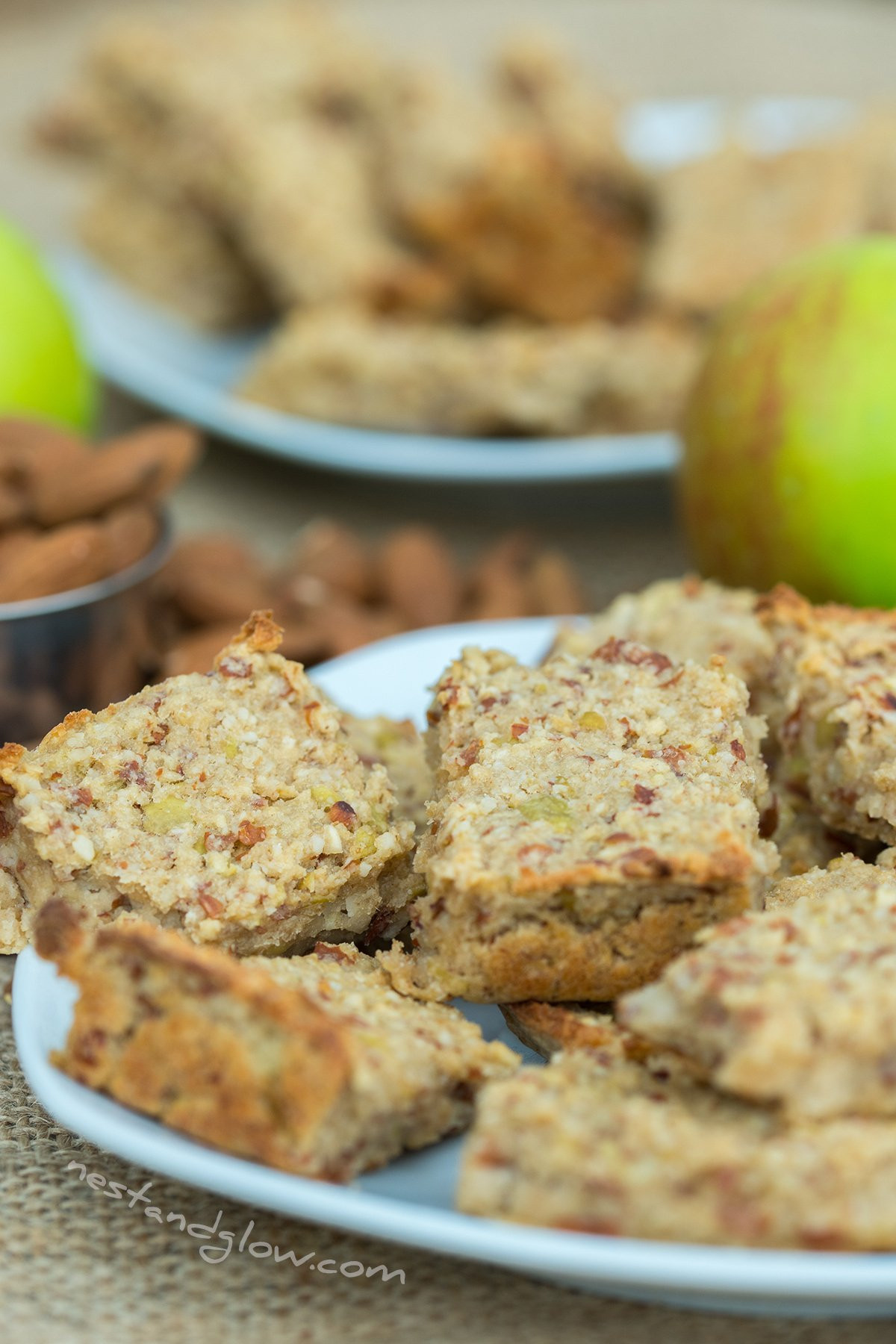 Vegan Breakfast Bars Healthy
 3 Ingre nt Apple Almond Healthy Breakfast Bars chewy