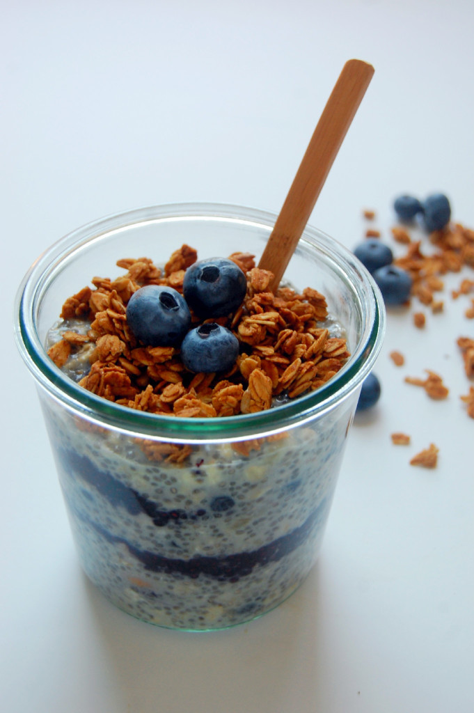 Vegan Breakfast Oats
 Blueberry Pie Overnight Oats