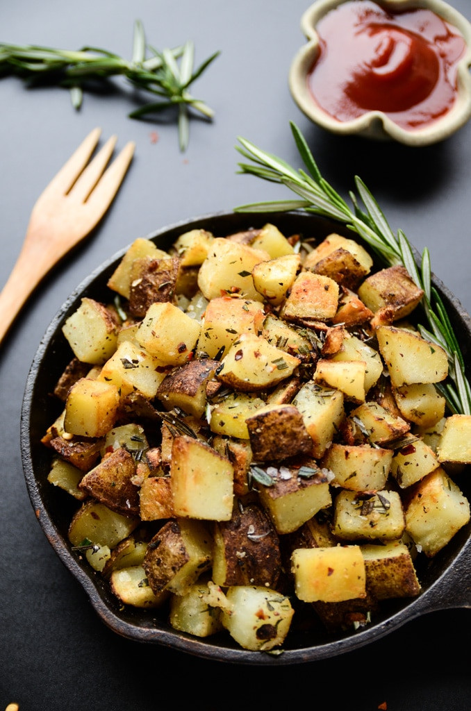 Vegan Breakfast Potatoes
 Crispy Vegan Breakfast Potatoes with Garlic Herb Oil