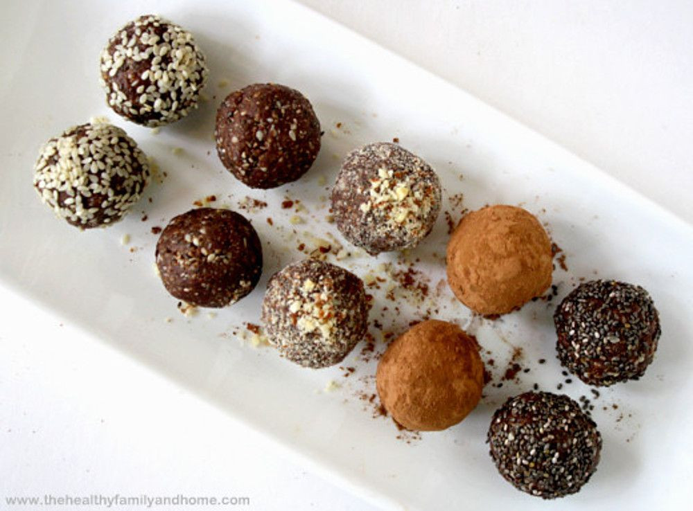 Vegan Protein Powder Balls
 Crunchy Raw Protein Balls [Vegan Gluten Free]
